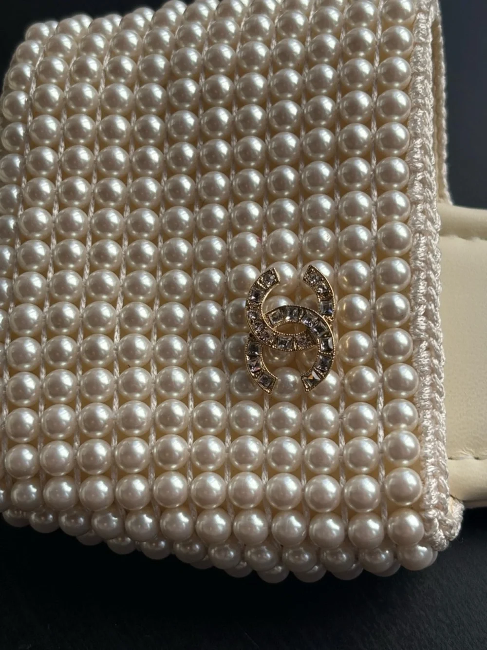 EUC Chanel 2025 CC Logo Interlocking Pearl Slides Size 37.5